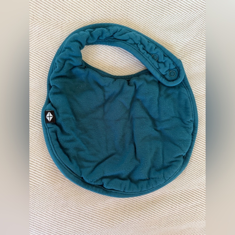 Kyte Baby Loch Bib